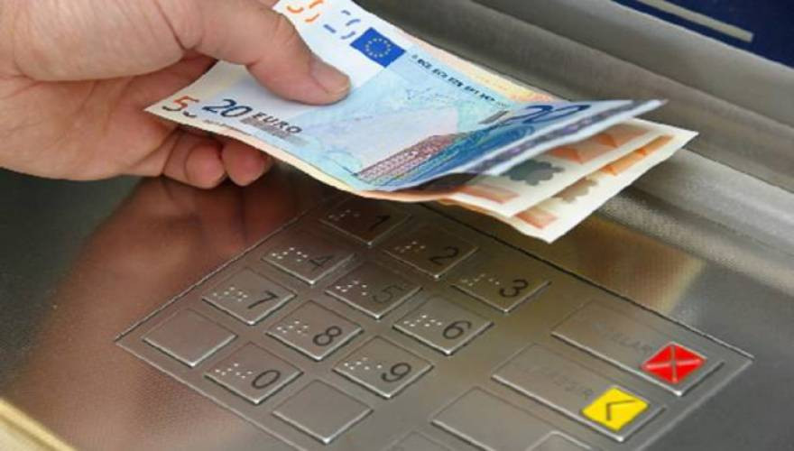 Ρόδος: Κοίταξε το υπόλοιπο του τραπεζικού της λογαριασμού και την έζωσαν τα φίδια – Η επίλυση του μυστηρίου!